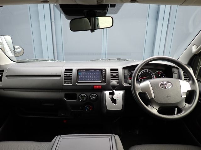TOYOTA HIACE van 2WD 2019