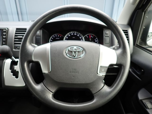 TOYOTA HIACE van 2WD 2019