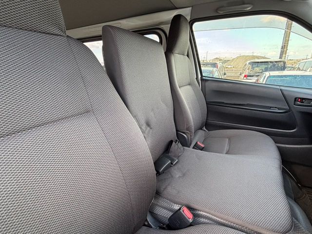 TOYOTA HIACE van 1.25t 2WD 2020