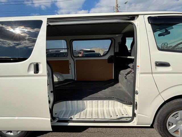TOYOTA HIACE van 1.25t 2WD 2020