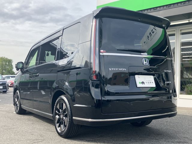 HONDA STEPWAGON e:HEV SPADA 2023