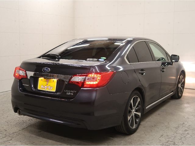 SUBARU LEGACY B4 2017