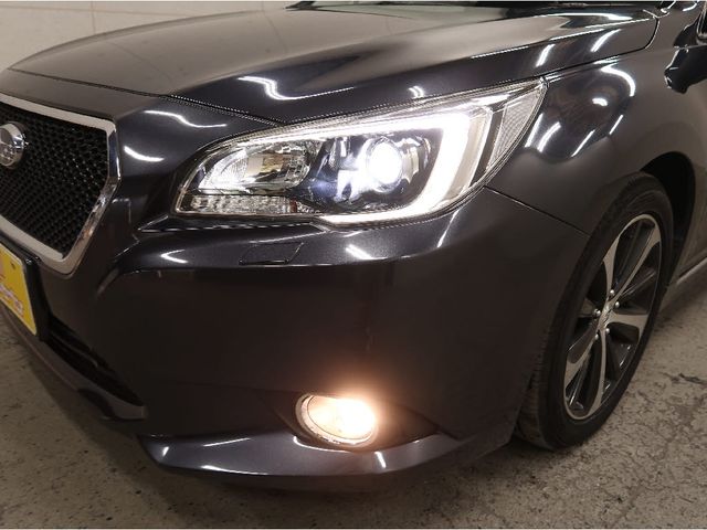 SUBARU LEGACY B4 2017