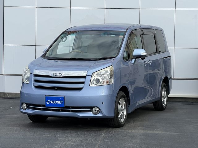TOYOTA NOAH 4WD 2008