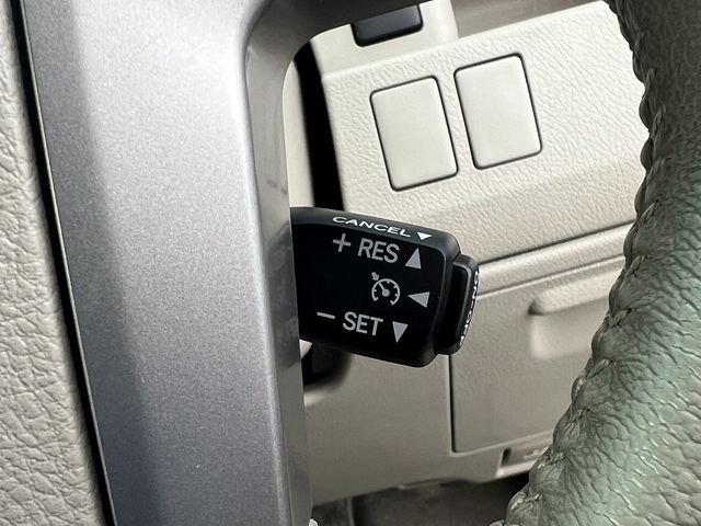 TOYOTA NOAH 4WD 2008