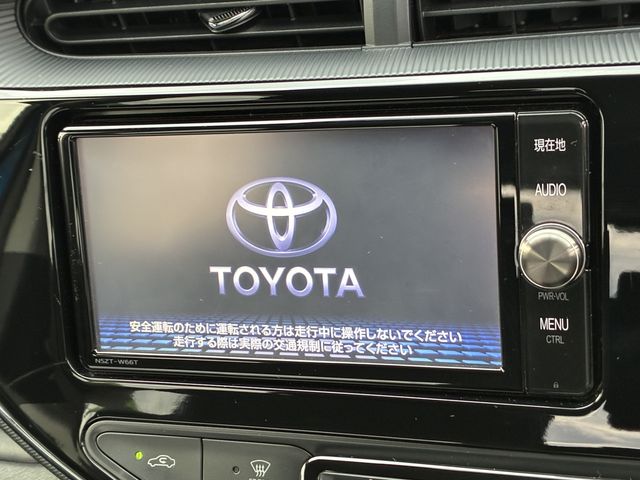 TOYOTA AQUA 2018