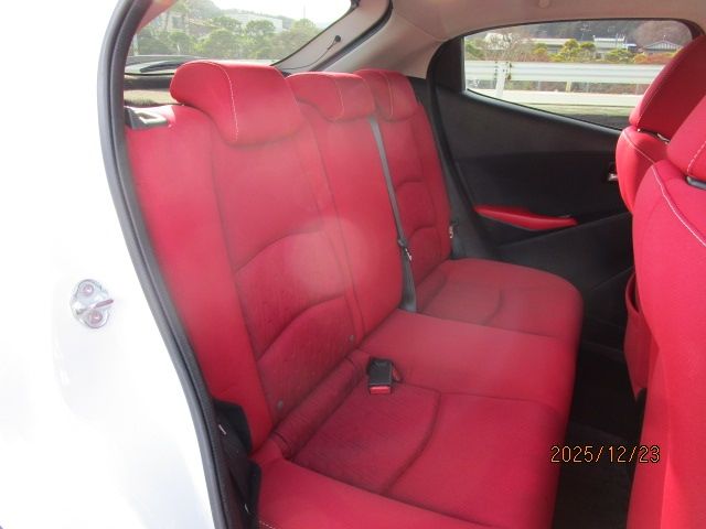 MAZDA DEMIO 4WD 2015