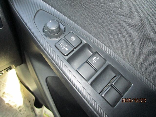 MAZDA DEMIO 4WD 2015