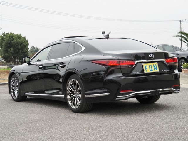 TOYOTA LEXUS LS500h 4WD 2021
