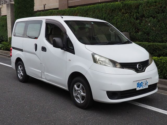 NISSAN NV200 VANETTE van 2017