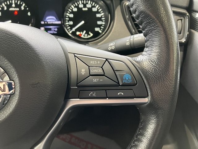 NISSAN X-TRAIL 4WD 2018