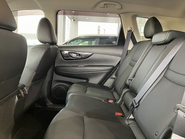 NISSAN X-TRAIL 4WD 2018