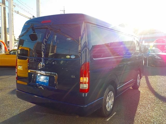 TOYOTA HIACE wagon 2010