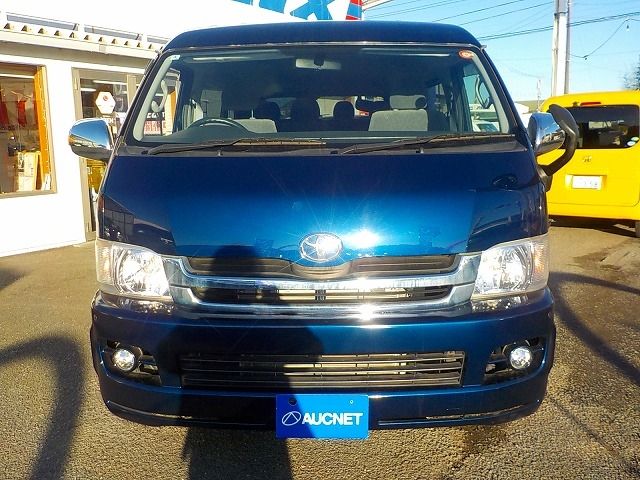 TOYOTA HIACE wagon 2010