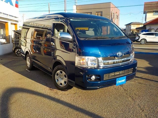 TOYOTA HIACE wagon 2010