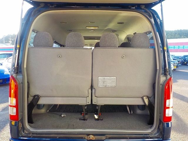 TOYOTA HIACE wagon 2010