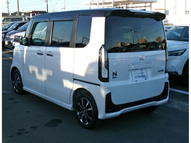 HONDA N BOX CUSTOM 2024