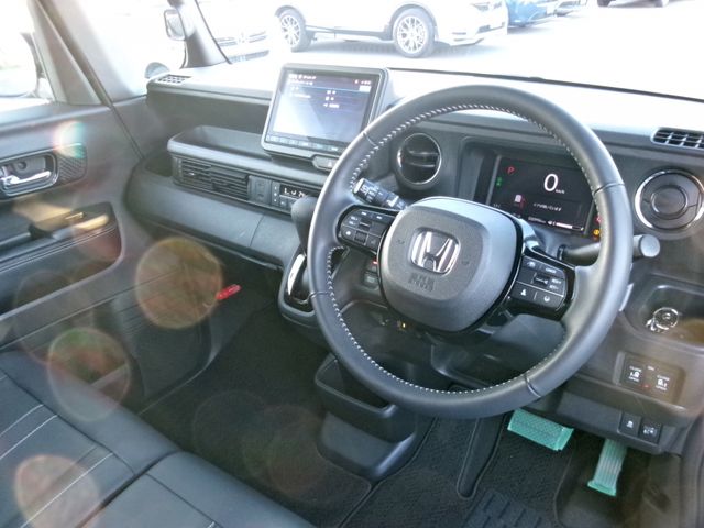 HONDA N BOX CUSTOM 2024