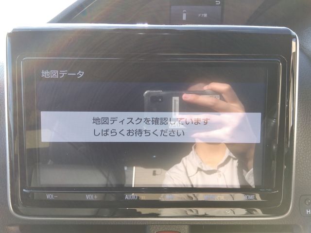 TOYOTA ESQUIRE HYBRID 2019