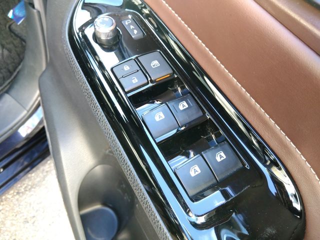 TOYOTA ESQUIRE HYBRID 2019