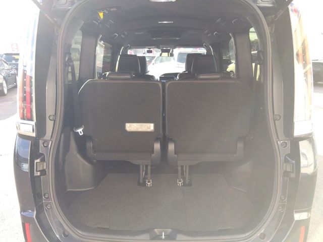 TOYOTA ESQUIRE HYBRID 2019