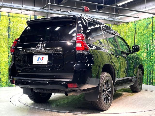 TOYOTA LANDCRUISER PRADO 2021