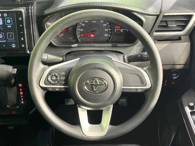 TOYOTA ROOMY 2025