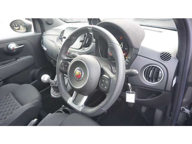 FIAT ABARTH F595 2024