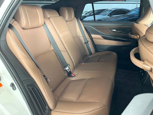 TOYOTA CROWN sedan hybrid 2024