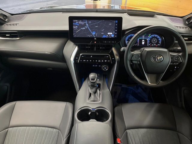 TOYOTA HARRIER 2WD 2024