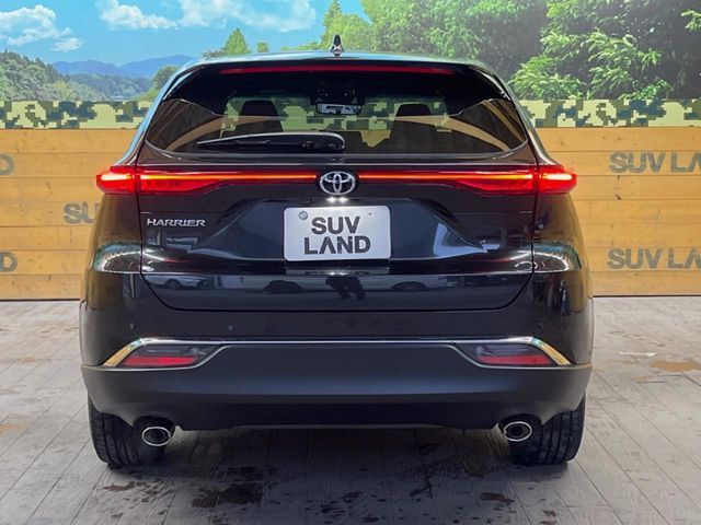 TOYOTA HARRIER 2WD 2024