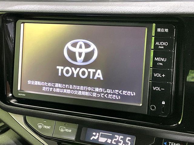 TOYOTA AQUA 2015