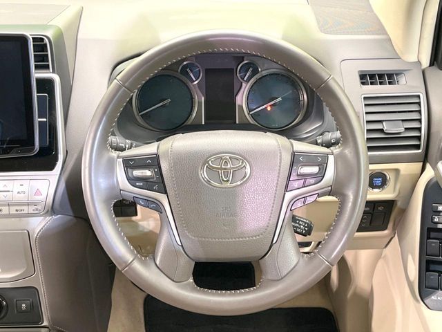 TOYOTA LANDCRUISER PRADO 2022