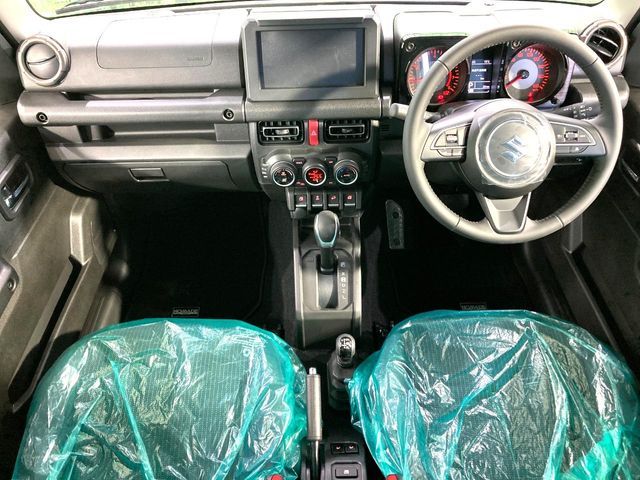 SUZUKI JIMNY NOMADE 2025