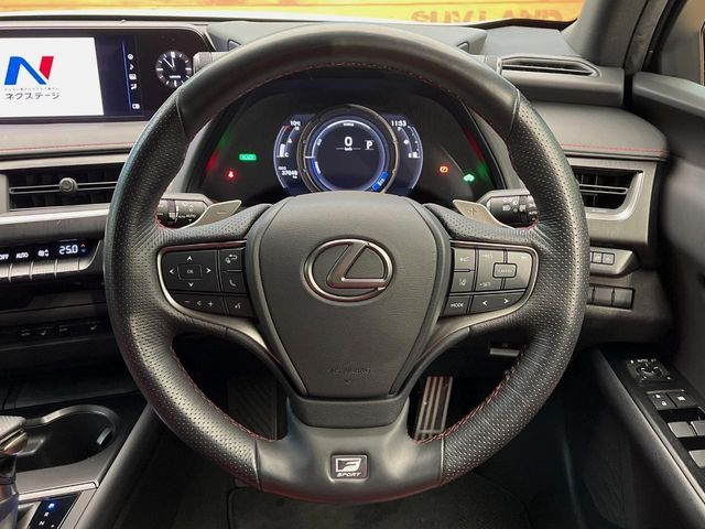 TOYOTA LEXUS UX250h AWD 2019