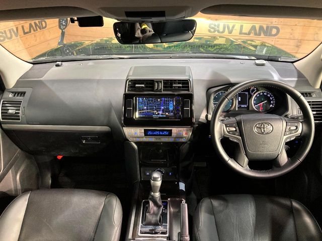 TOYOTA LANDCRUISER PRADO 2021