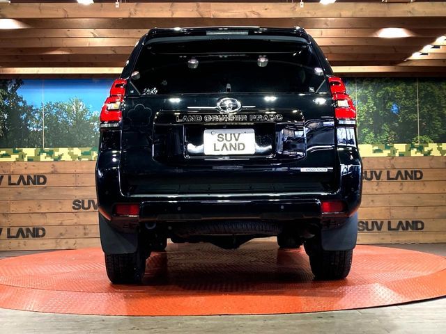 TOYOTA LANDCRUISER PRADO 2021