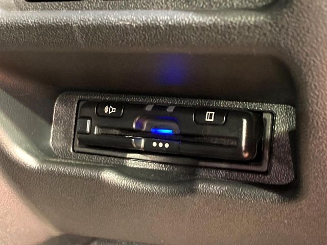 TOYOTA HIACE van 2WD 2024