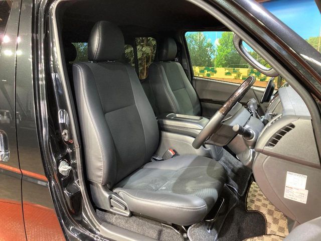 TOYOTA HIACE van 2WD 2024