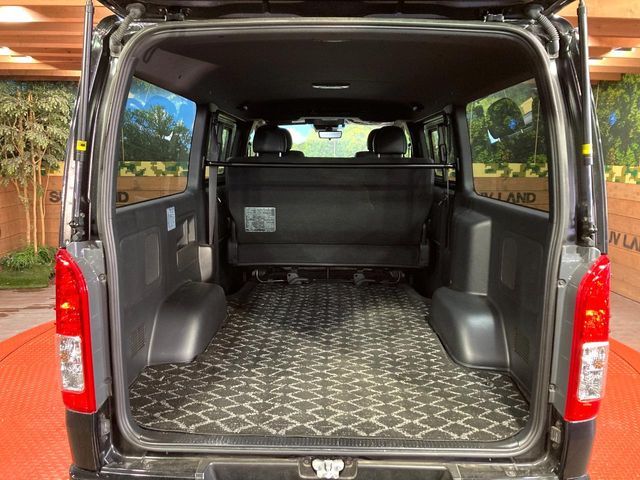 TOYOTA HIACE van 2WD 2024