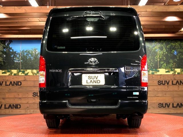 TOYOTA HIACE van 2WD 2024