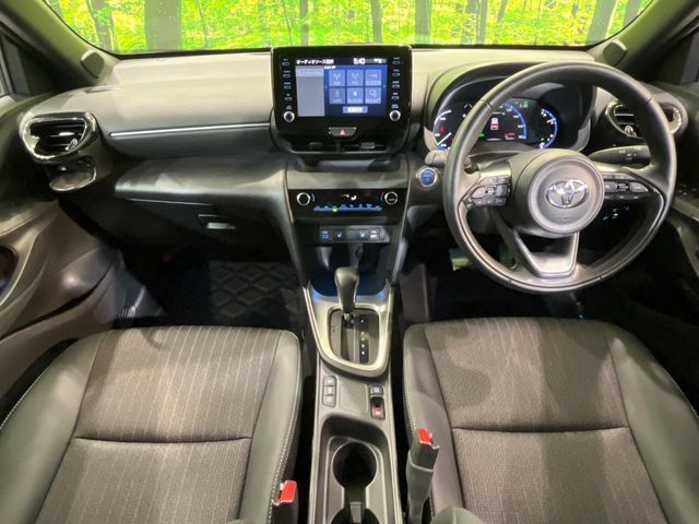 TOYOTA YARIS CROSS HYBRID 2023