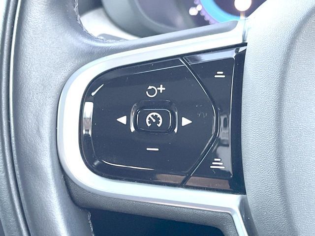 VOLVO VOLVO XC60 2022