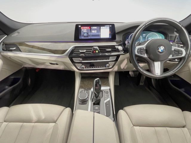 BMW BMW 5series sedan 2019