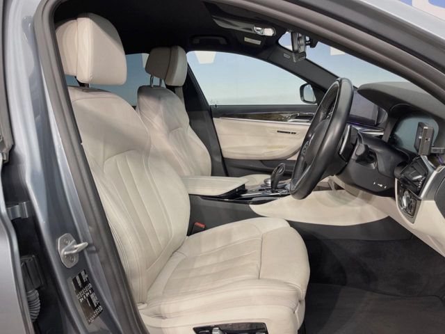 BMW BMW 5series sedan 2019