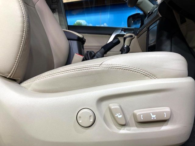 TOYOTA LANDCRUISER PRADO 2022