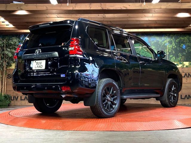 TOYOTA LANDCRUISER PRADO 2022