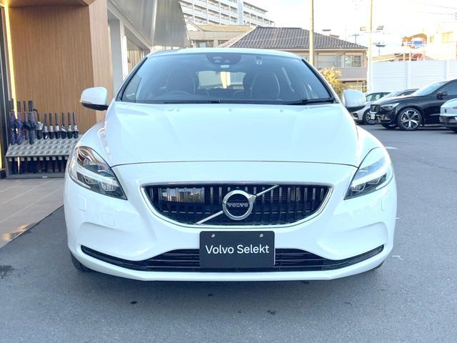 VOLVO VOLVO V40 2018