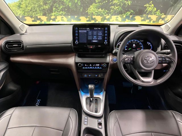 TOYOTA YARIS CROSS HYBRID 2022