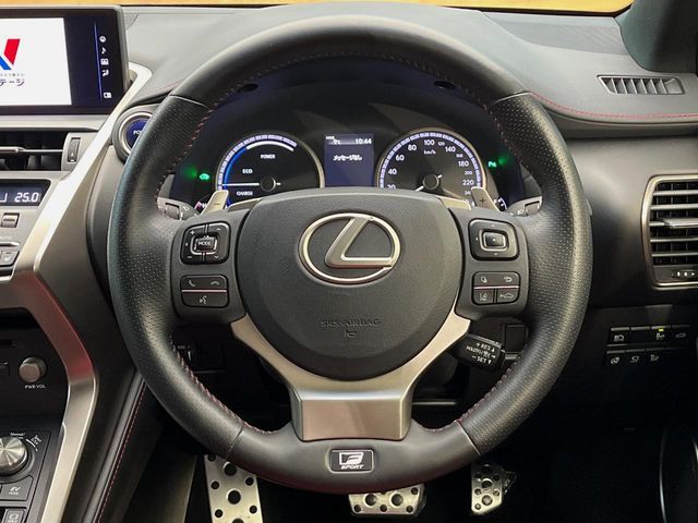 TOYOTA LEXUS NX300h AWD 2019